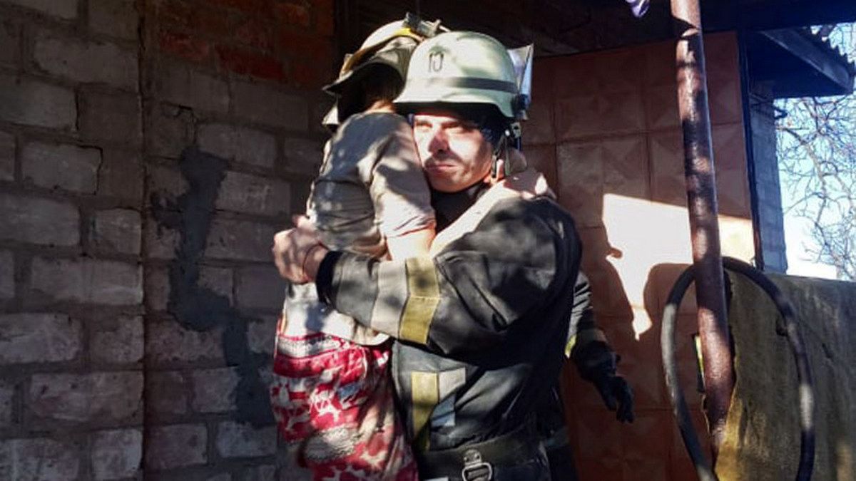 В Кривом Роге в частном доме на 12-летнюю девочку обвалился потолок