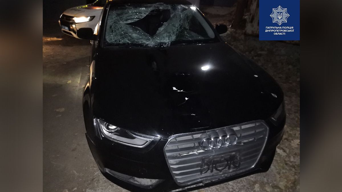 В Днепре на бульваре Славы водитель Audi сбил мужчину и скрылся: пострадавший умер в скорой