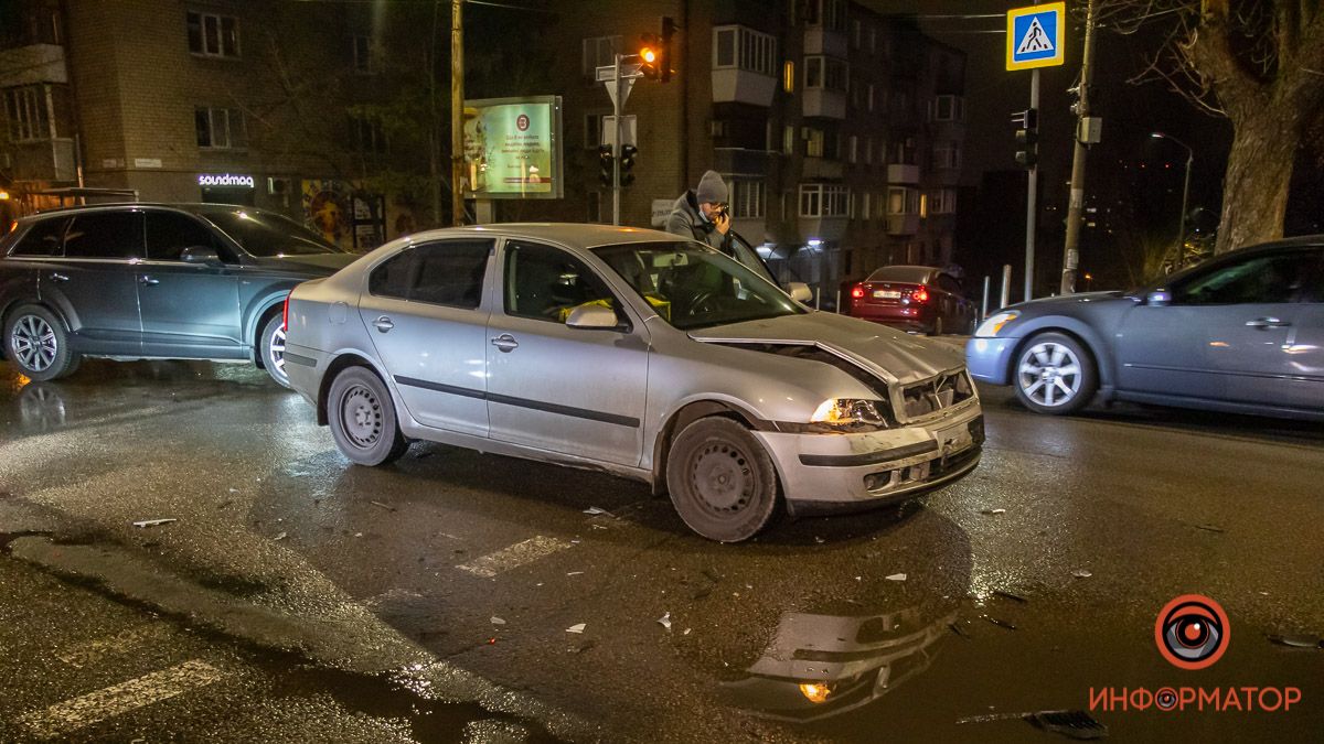 В Днепре на Владимира Вернадского столкнулись Skoda и Lexus