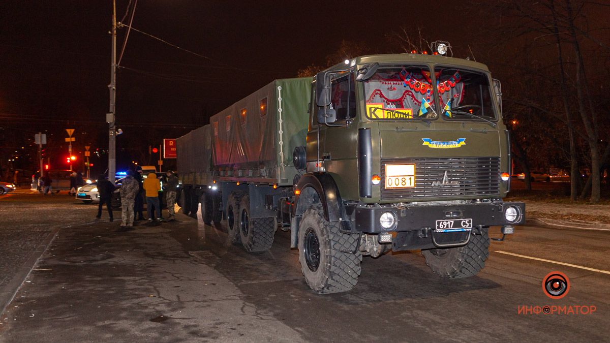 В Днепре на проспекте Поля военный МАЗ переехал женщину