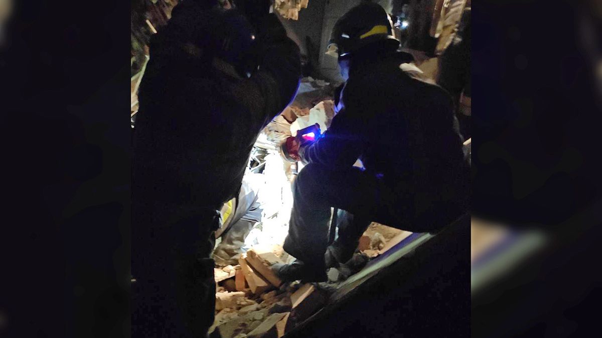 В Кривом Роге обрушился дом: один человек погиб, второй - в больнице
