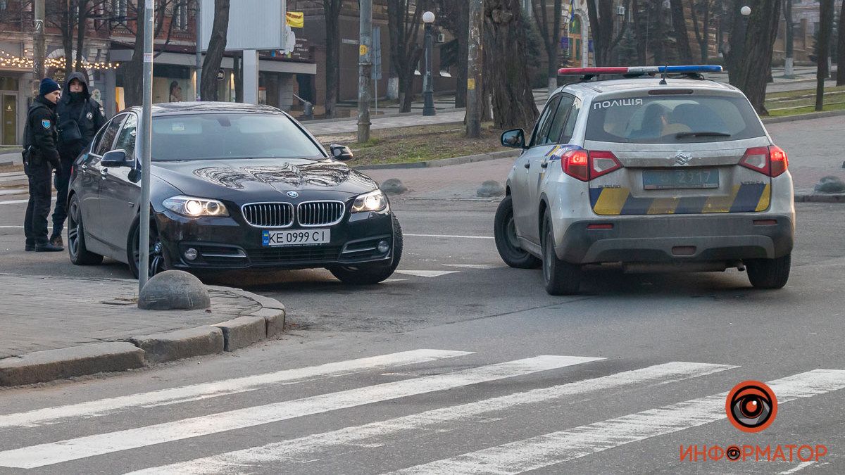 Избиение на Европейской площади, взрыв гранаты и бросок бутылкой в патрульную: итоги недели от полиции и спасателей