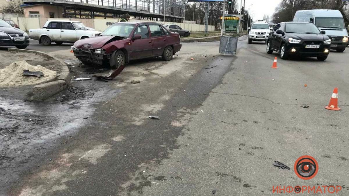 В ДТП в Новомосковске погибла 2-летняя девочка: полиция ищет свидетелей