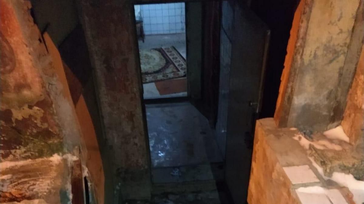 В Днепре на Козака Мамая мужчина ударил ножом двоих соседей: подробности
