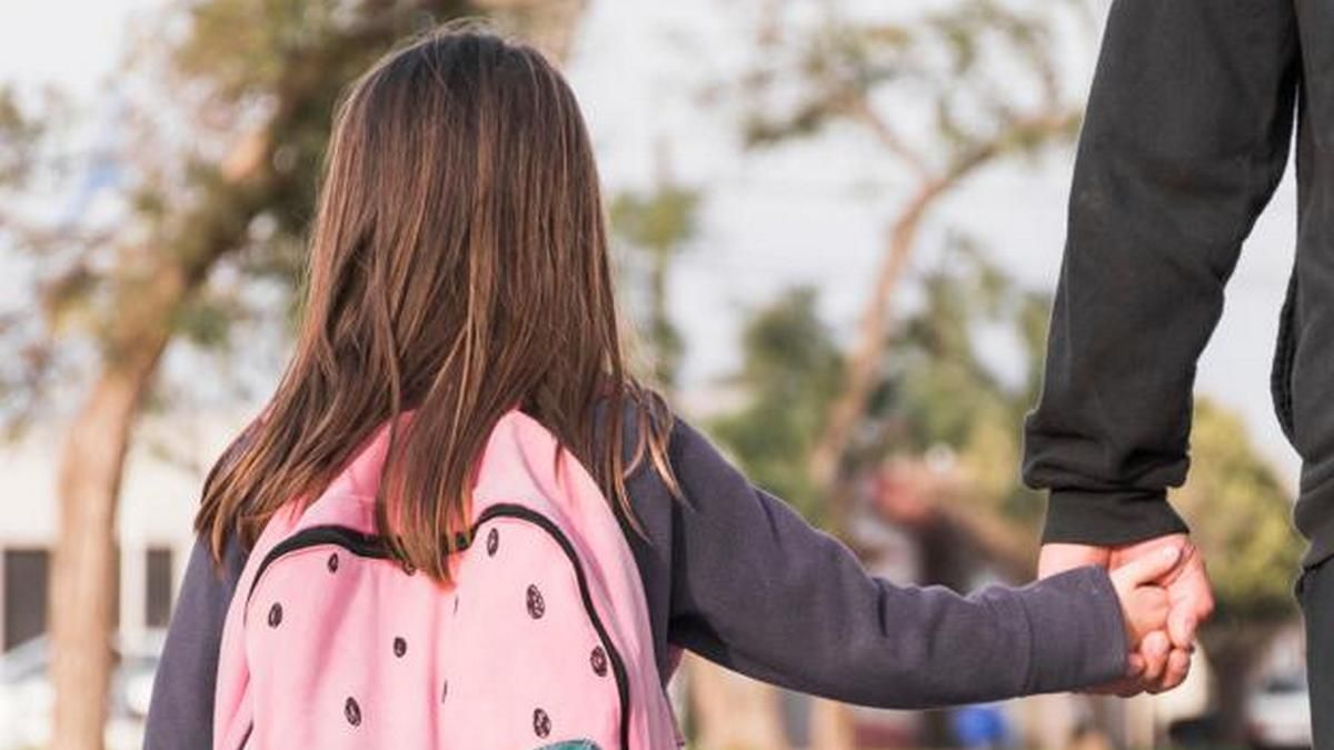 В Кривом Роге парень приставал к 4-класснице