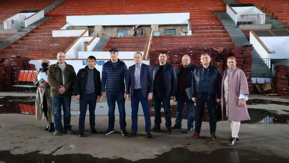Экскурсия в прошлое: зачем Гуфман с архитекторами ездил в заброшенный «Метеор»
