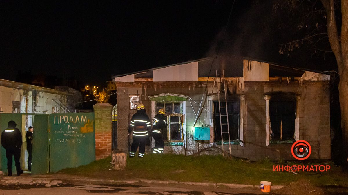В Днепре в пожаре на Лизы Чайкиной погибли двое мужчин
