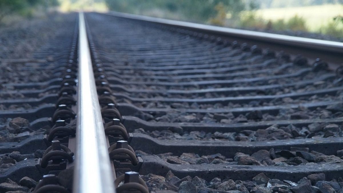 В Днепропетровской области мужчина погиб под колесами поезда