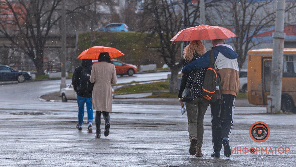 Погода на 27 апреля: в Днепре будет ясное утро и дождливый день