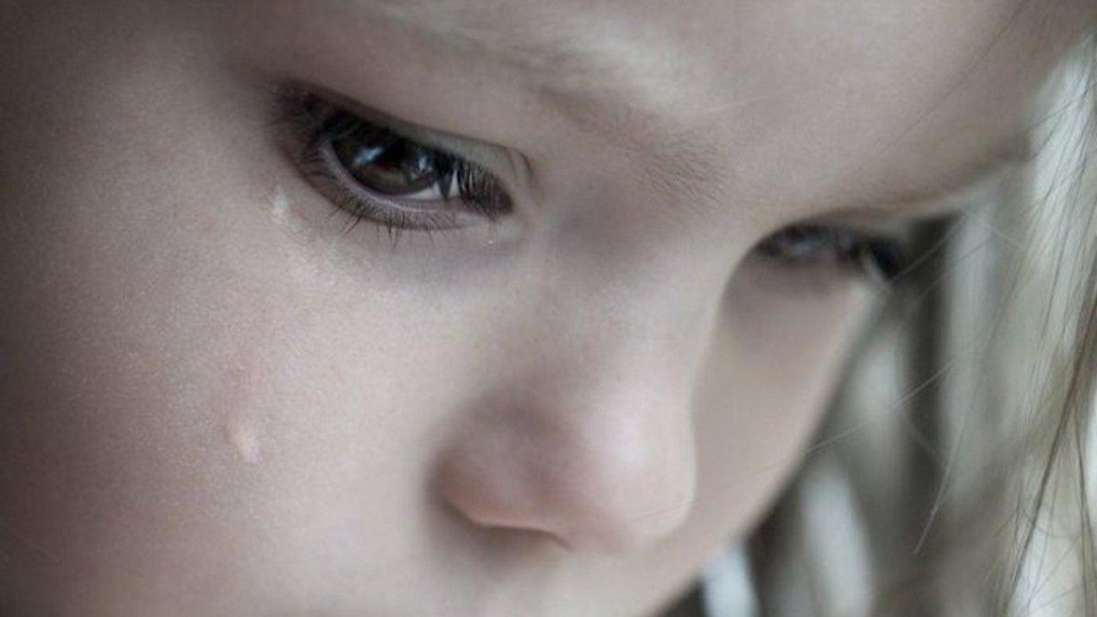 В Днепропетровской области отчим в лесу развращал 5-летнюю девочку