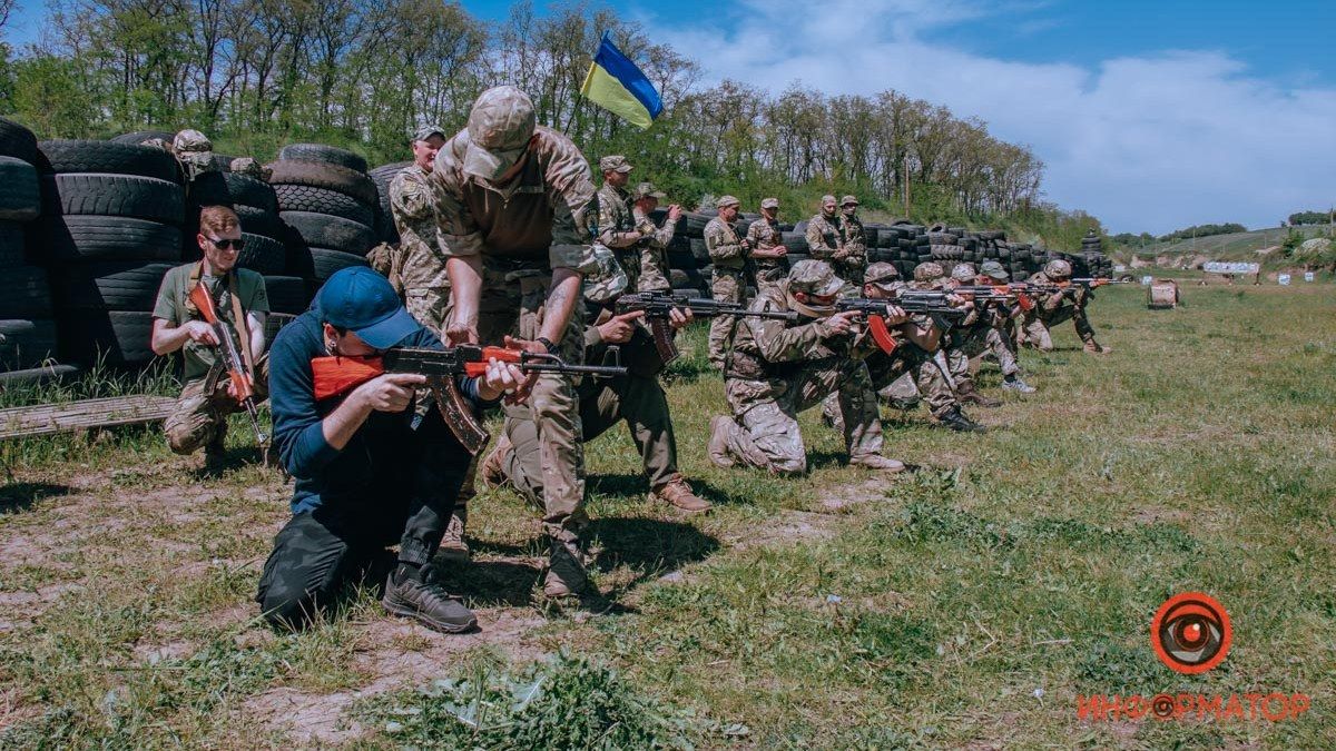 Проверено на себе: в Днепре на сборах теробороны отрабатывали тактику, стрельбу и медицину