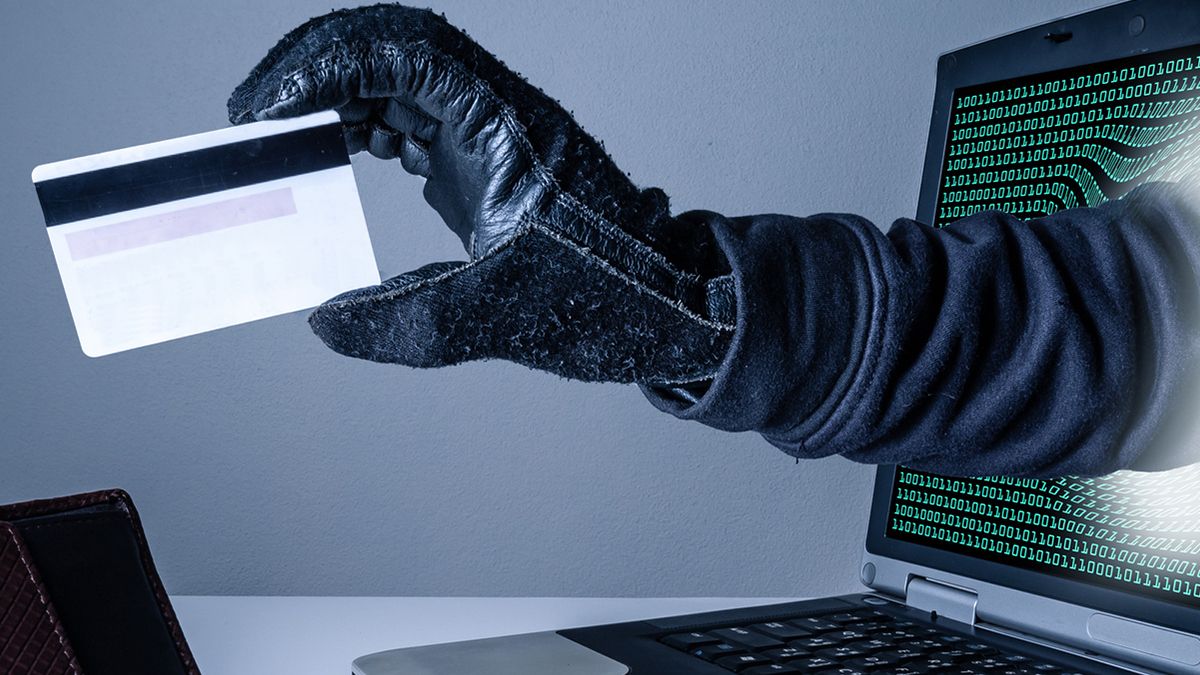 Маскировка под налоговую и аферы с покупками в интернете: как не попасть на крючок к мошеннику