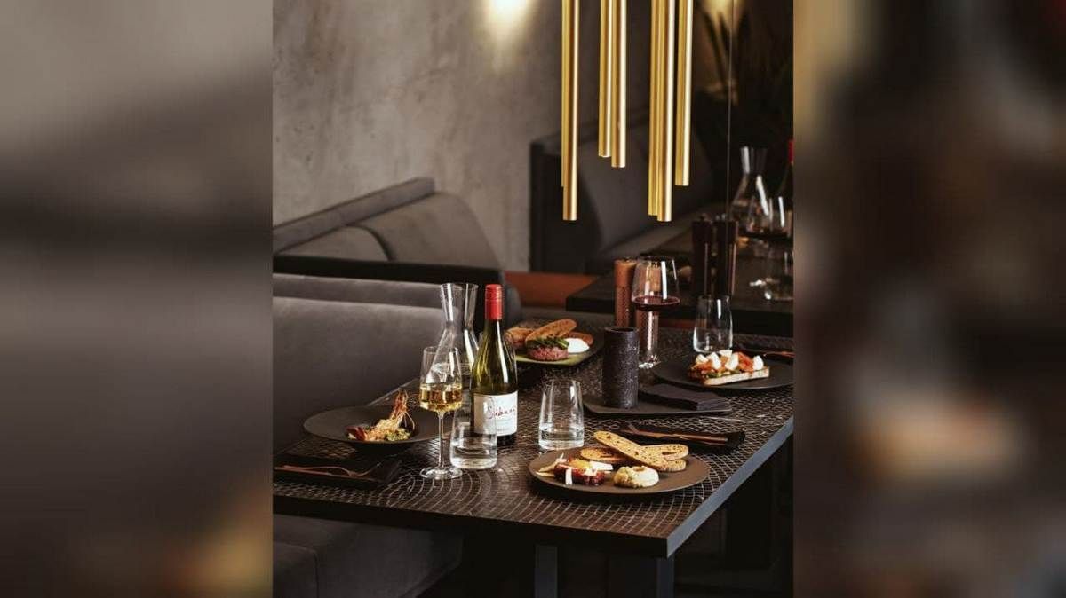 Zamok: в Днепре появился современный мясной ресторан  