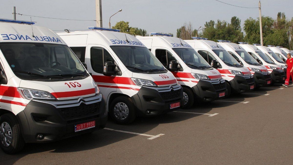 Криворожский автопарк «скорых» пополнила 21 новая машина