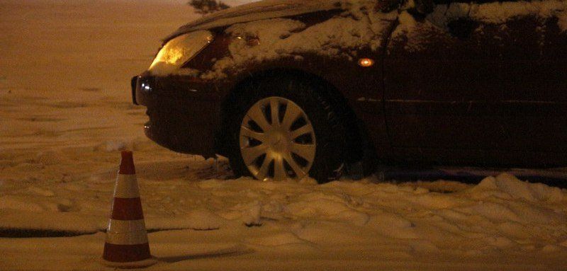 Авария в Днепре: столкнулось два автомобиля (ФОТО)