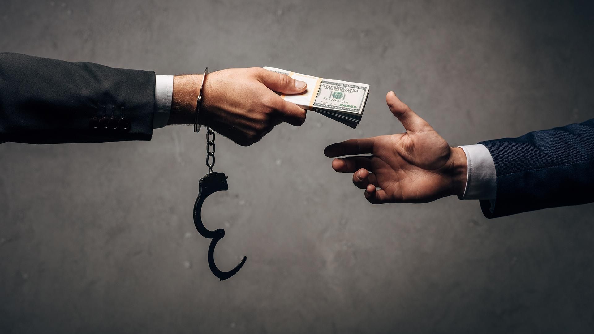 Как будет работать закон о защите обличителей коррупции