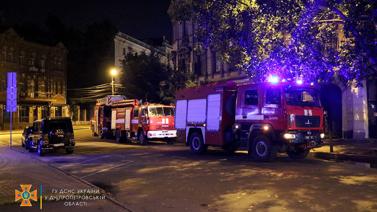 В Днепре ночью на Харьковской горело кафе