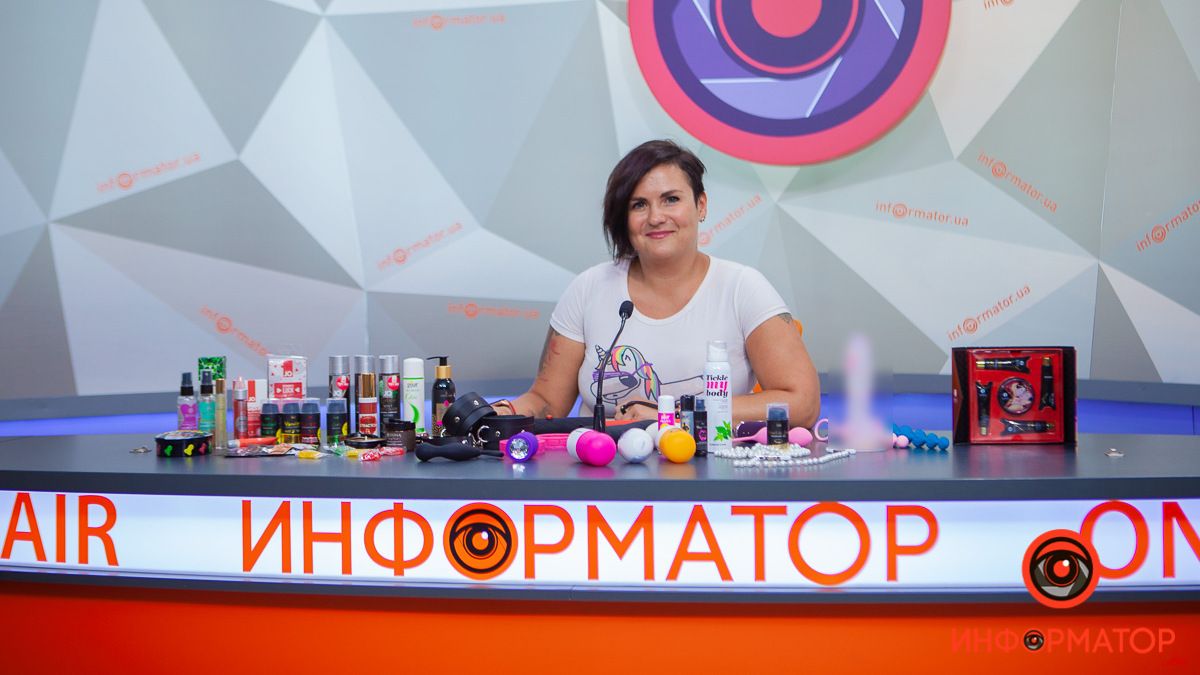 В лектории Информатора прошли лекции о том, как защитить близких от наркотиков, а также о выборе секс-гаджета