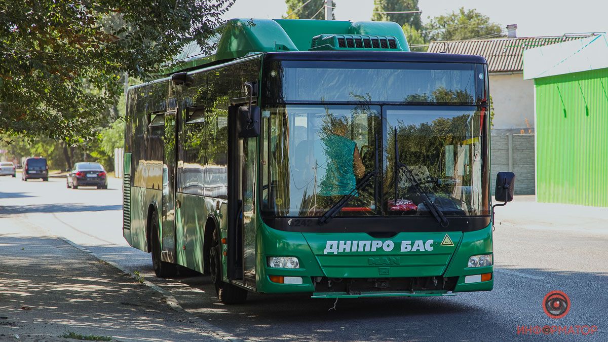 В Днепре из-за ночного забега автобусы и троллейбус будут ходить по-другому