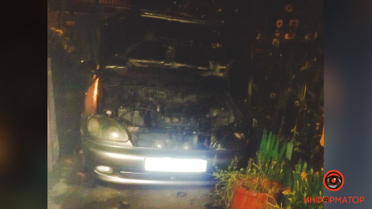 В Днепре на Байковой горел Daewoo