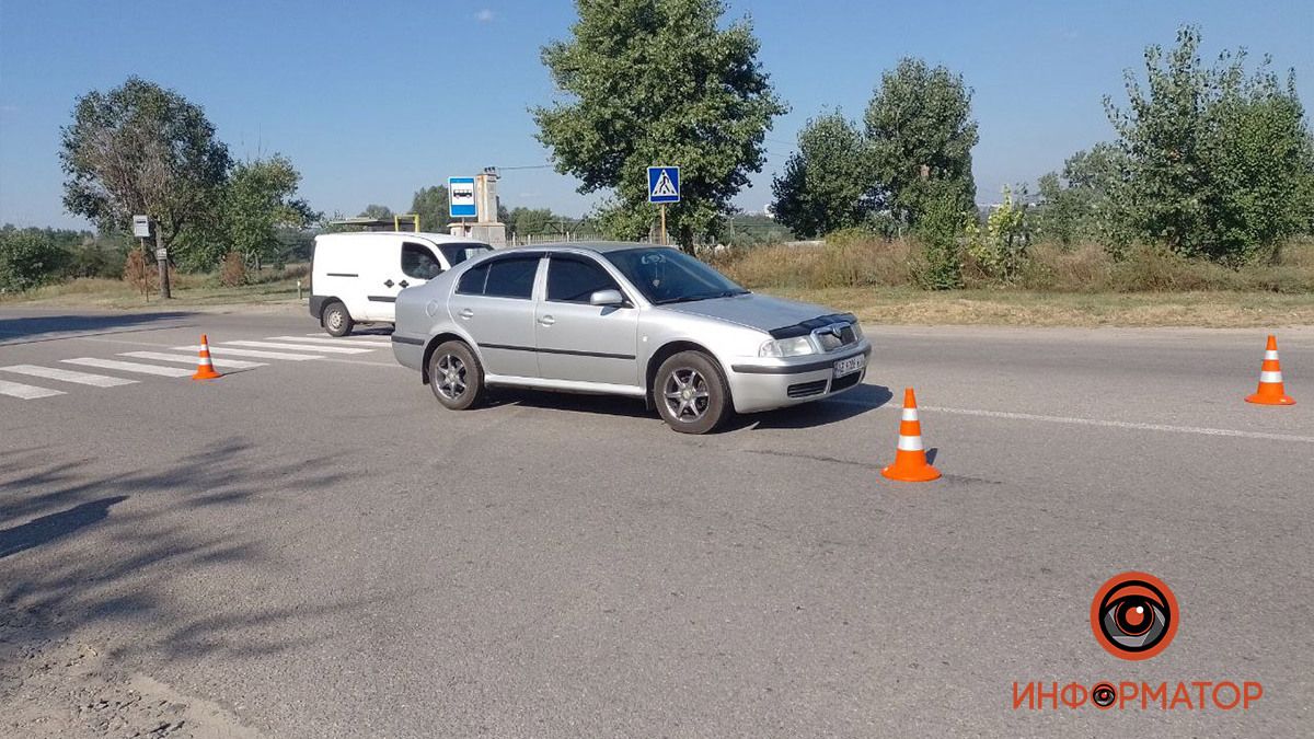 В Днепре Skoda сбила 12-летнюю девочку на пешеходном переходе