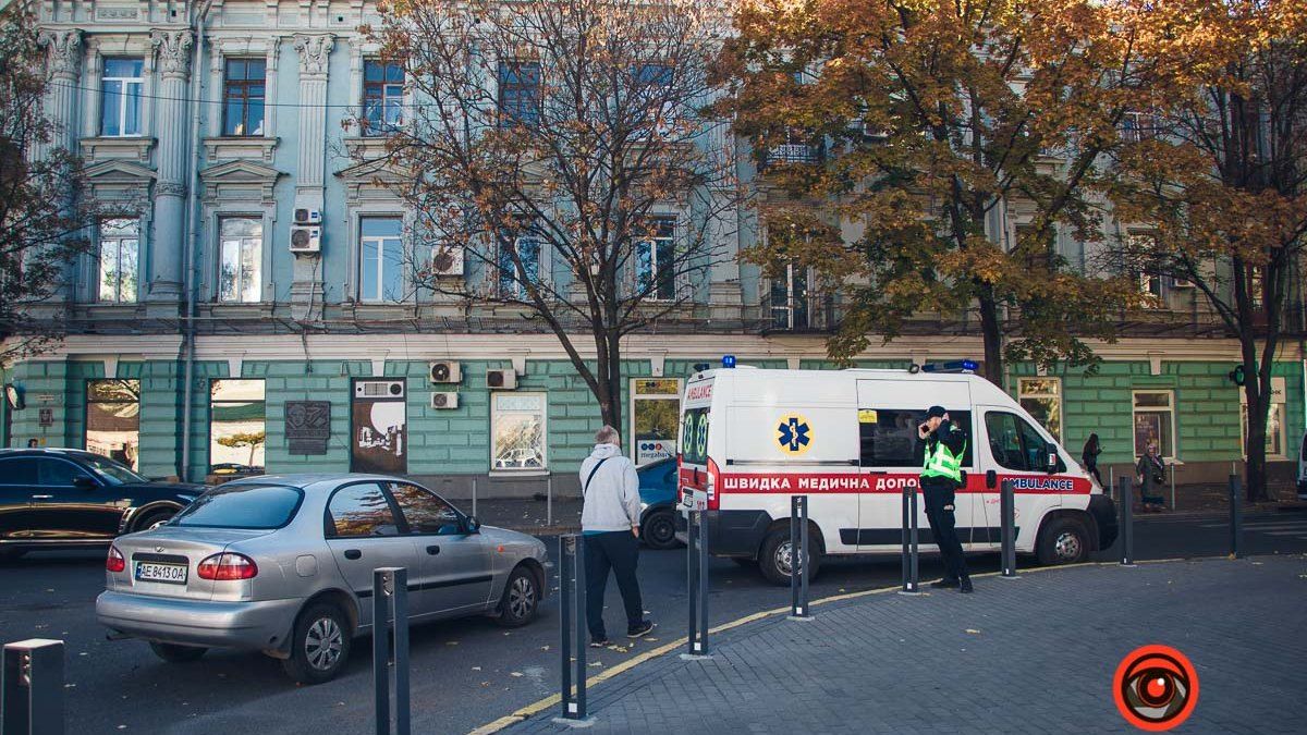 В Днепре на Троицкой Daewoo Lanos сбил мужчину на переходе