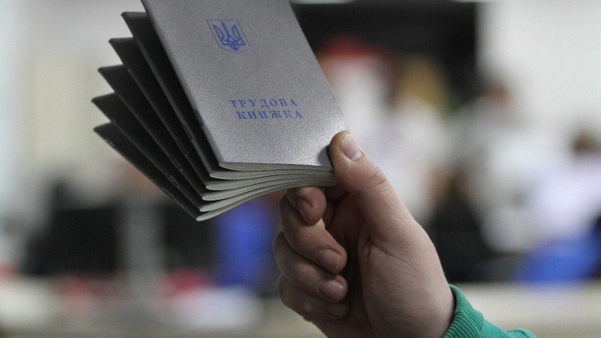 Вакцинация от коронавируса: могут ли уволить за отказ от прививки и как на этом заработать