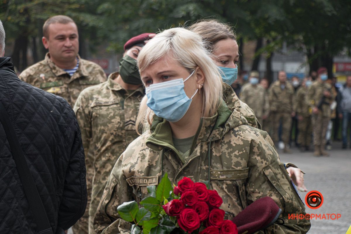 Не про шкарпетки та піну для бриття: про що насправді свято 14 жовтня