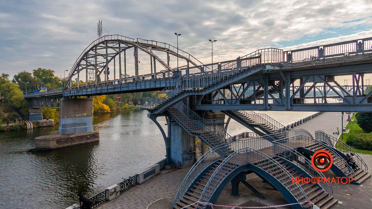 Как в Днепре выглядит мост на Монастырский остров, вместо которого собираются построить новый