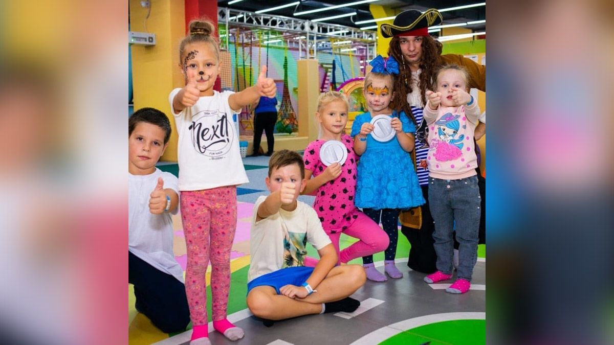 Как порадовать школьников на каникулах? Походом в Dkids!