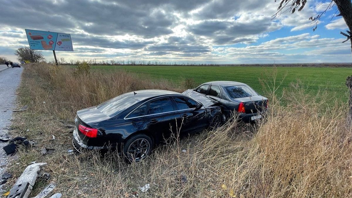 В Днепропетровской области столкнулись 5 автомобилей: погиб человек
