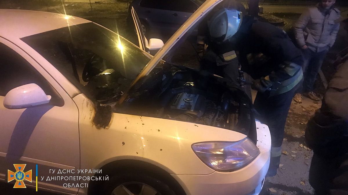 В Днепре на Петра Калнышевского горела Skoda