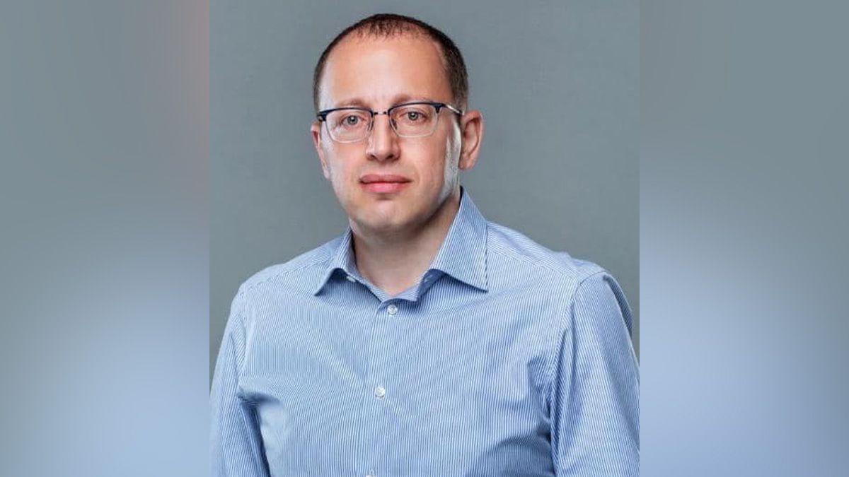 Гуфман: Местному самоуправлению придется самостоятельно расхлебывать то, к чему за два года привела Украину некомпетентная центральная власть