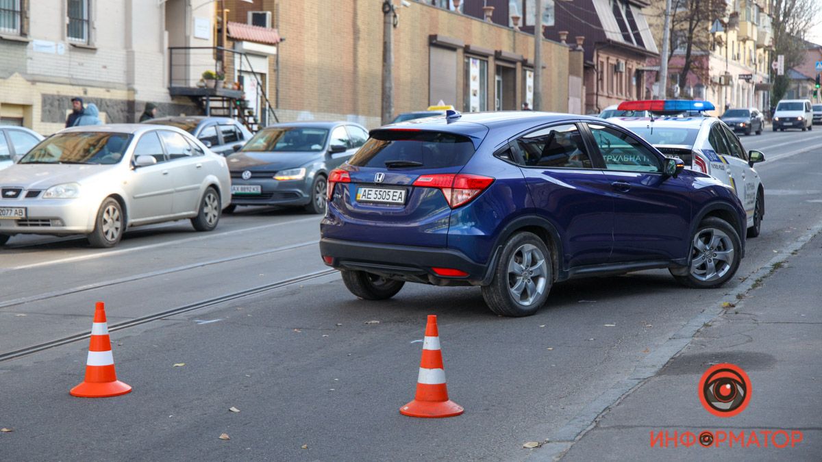 В Днепре на Чернышевского Honda сбил 15-летнюю девочку на переходе