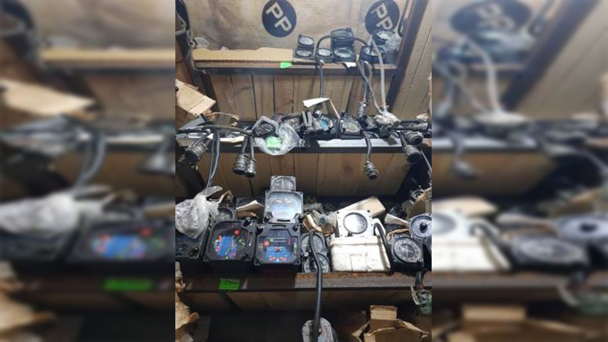 Двое мужчин из Днепра незаконно продавали авиационные детали за границу