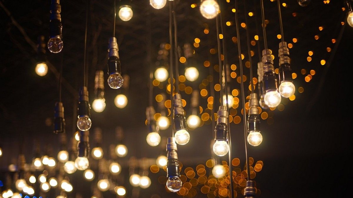 В понедельник в семи районах Днепра может не быть света: список адресов