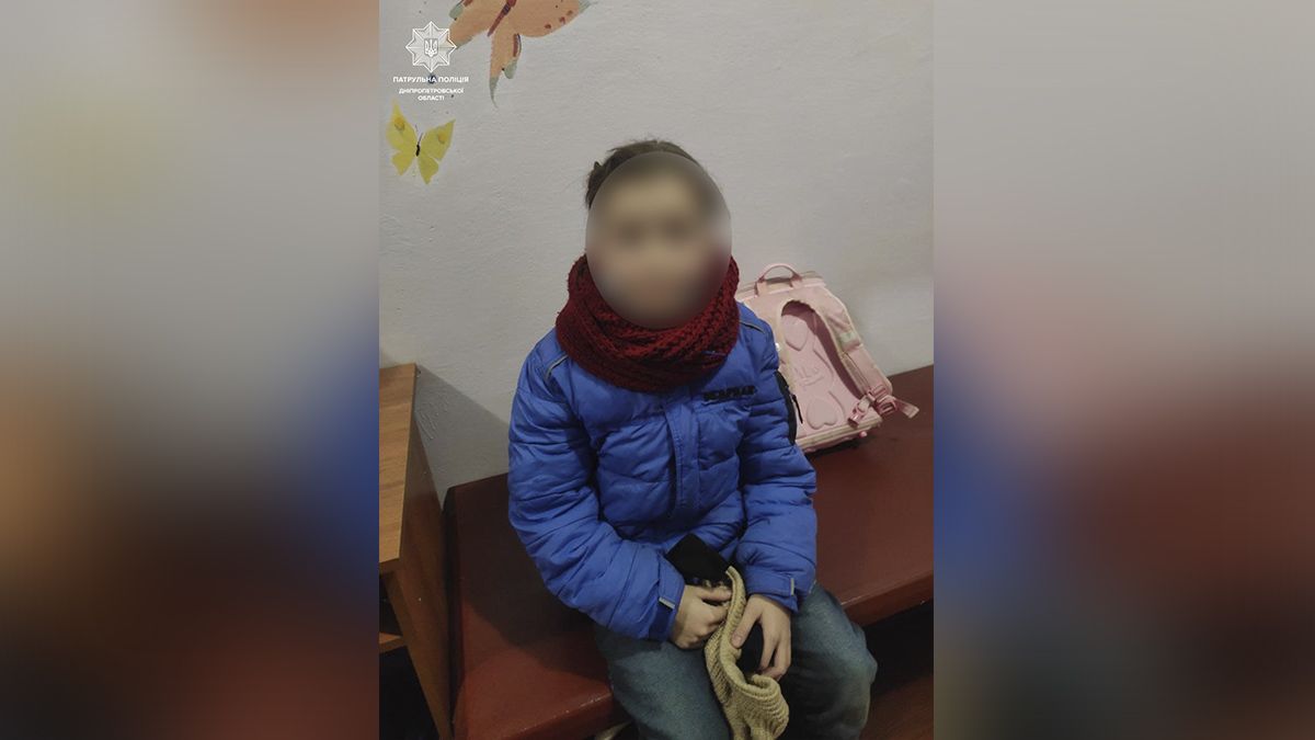 В Днепре 10-летняя девочка просила деньги на лекарства: ее доставили в больницу с острым бронхитом