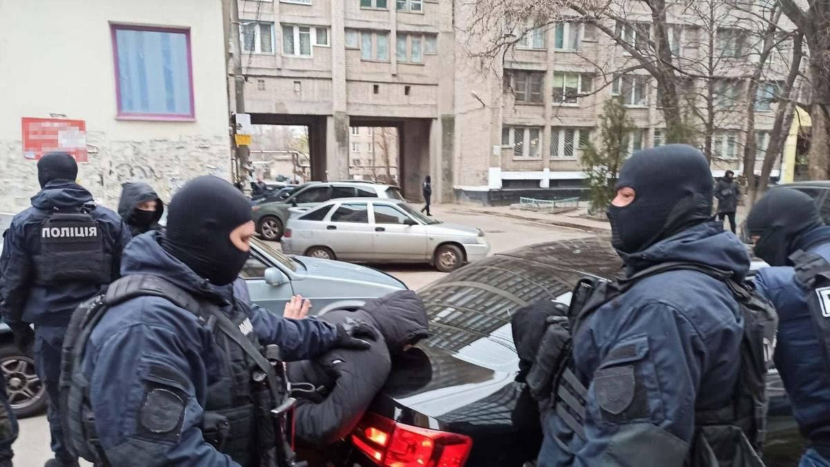 В Днепре задержали троих иностранцев: что известно