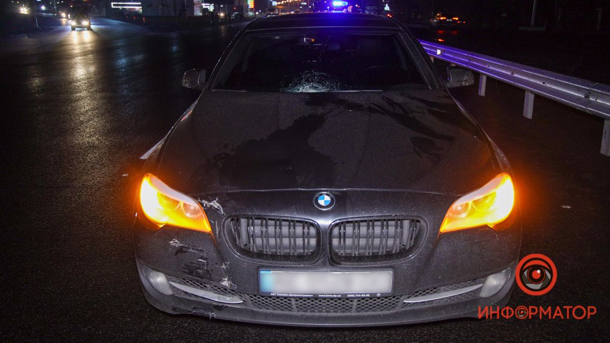 В Днепре на Слобожанском проспекте велосипедист попал под колеса BMW: пострадавший в больнице