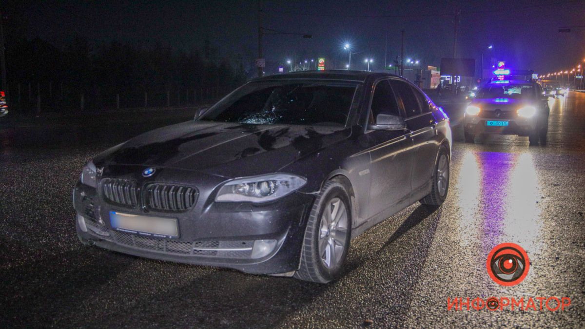 В Днепре на Слобожанском проспекте велосипедист попал под колеса BMW: полиция ищет свидетелей
