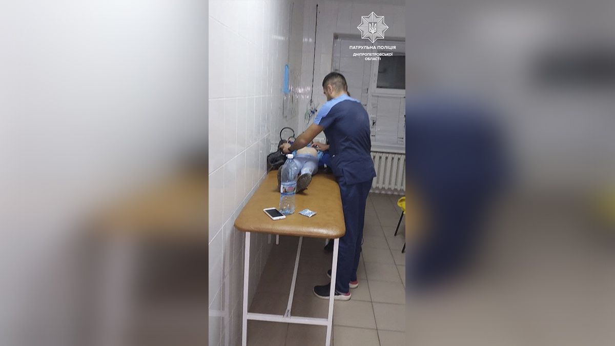 В Днепре полицейские помогли женщине спасти ее 6-летнего сына