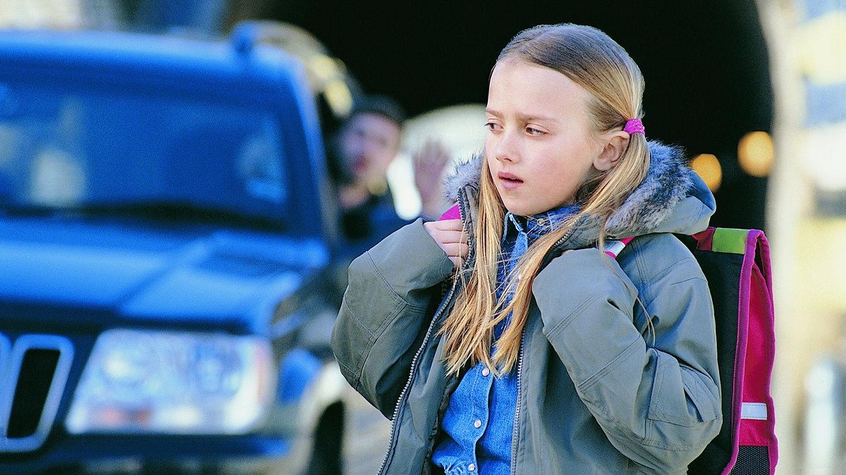 В Днепре потерялась 6-летняя девочка: ее отвез домой незнакомый мужчина