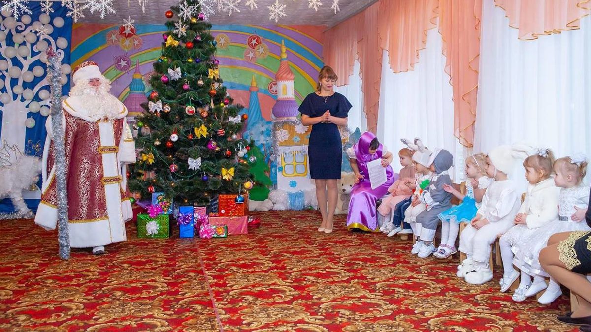 В Днепре родителей не пустят на новогодние утренники в детские сады и школы