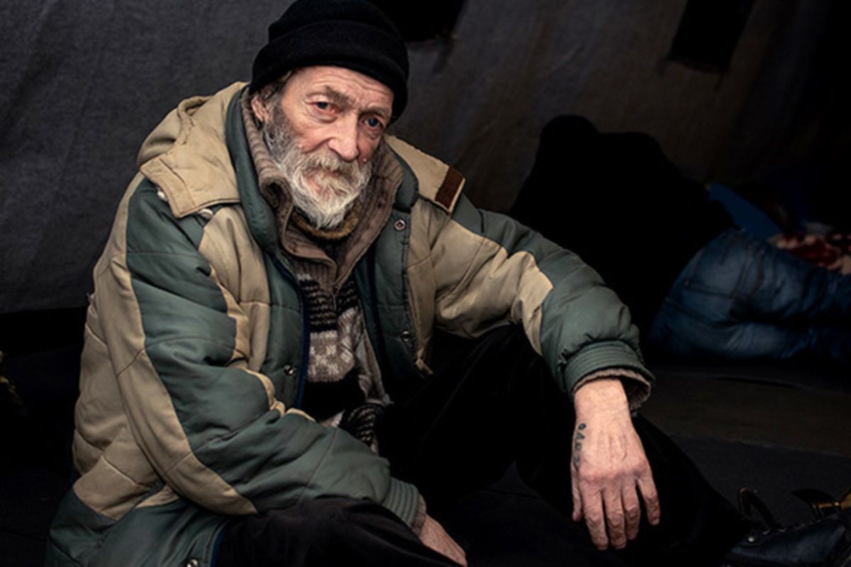 Чому безхатьки відмовляються від ресоціалізації: думка кризової психологині