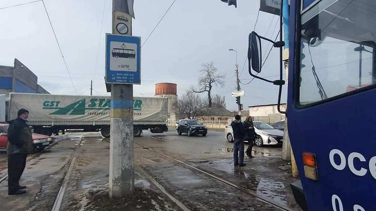 В Каменском фура наехала на мужчину, оторвав ему ноги: приговор суда
