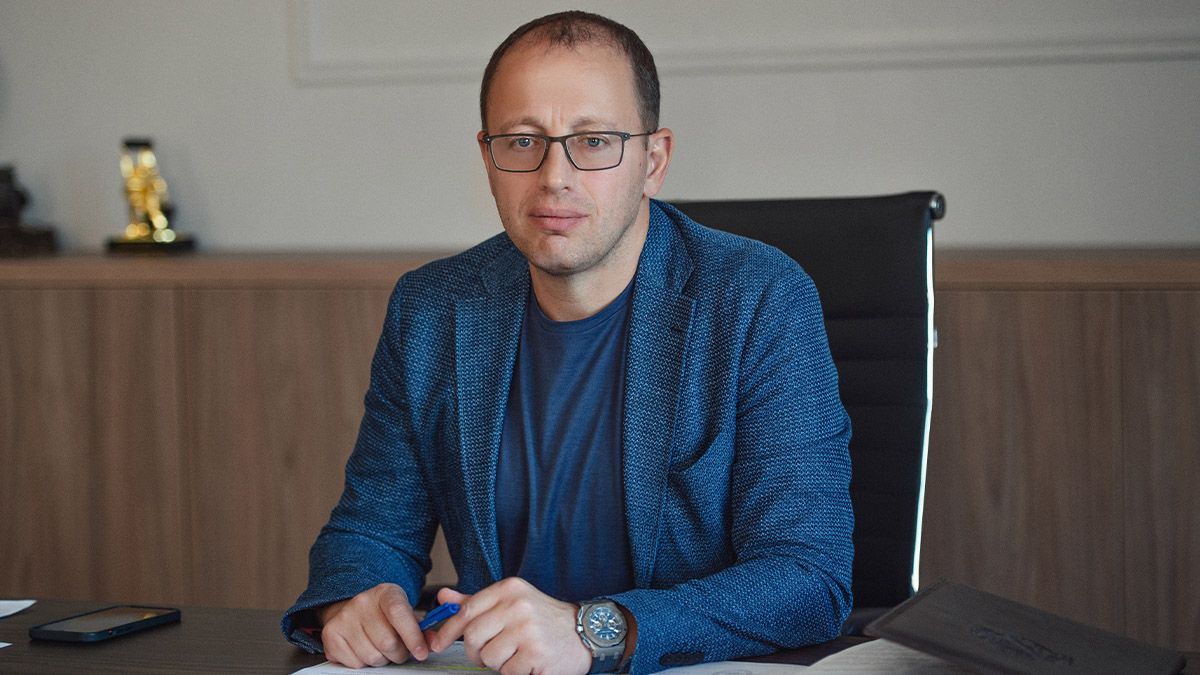 Гуфман прокомментировал переход печатных СМИ на украинский язык