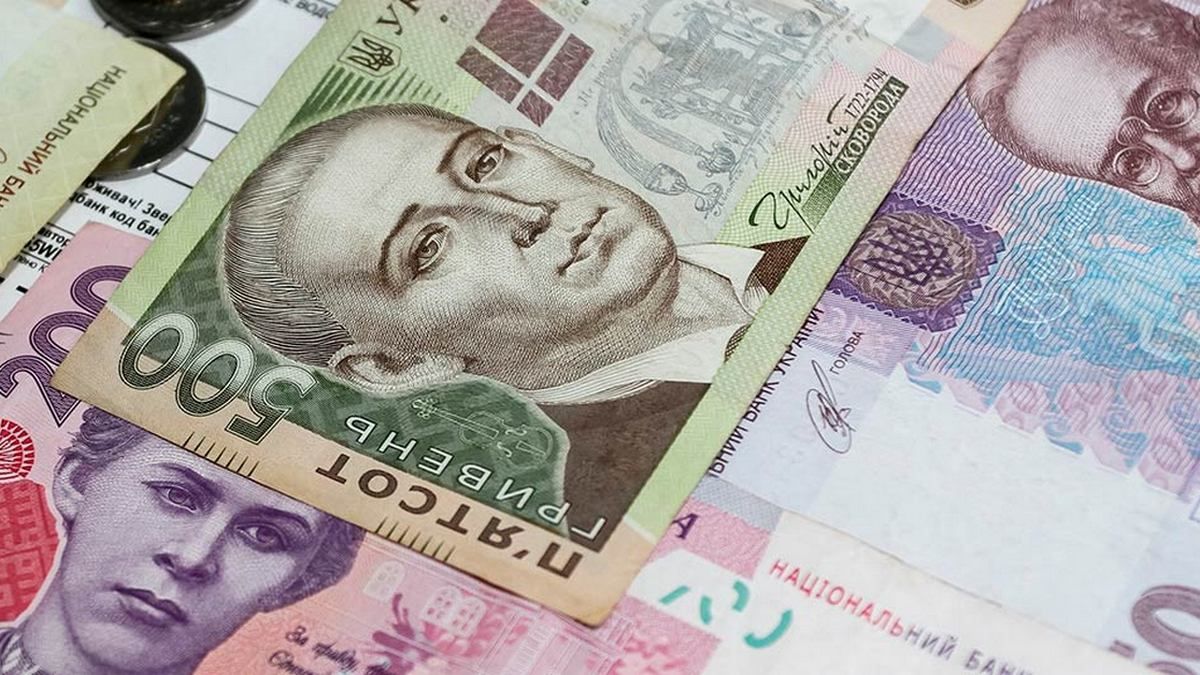 К "тысяче Зеленского" прибавят еще 500 гривен: кто может получить выплату