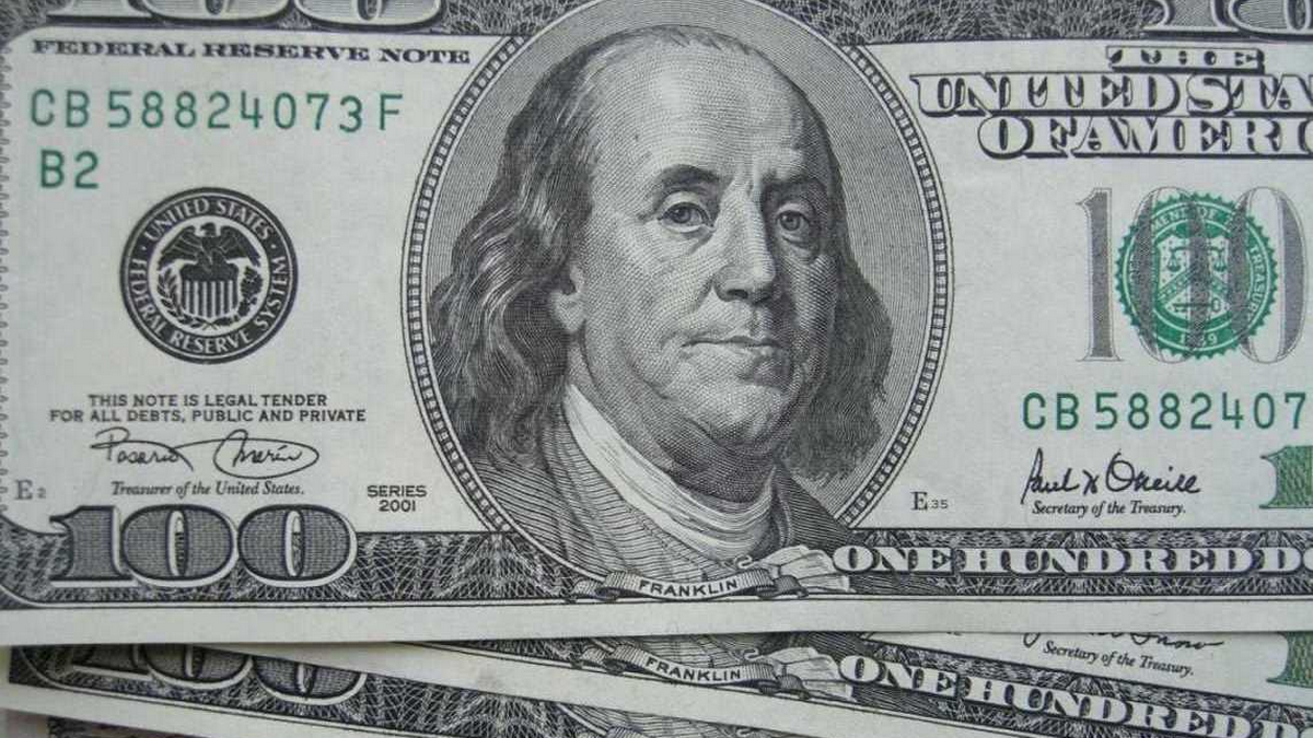 Доллар дорожает: курс валют на 27 января