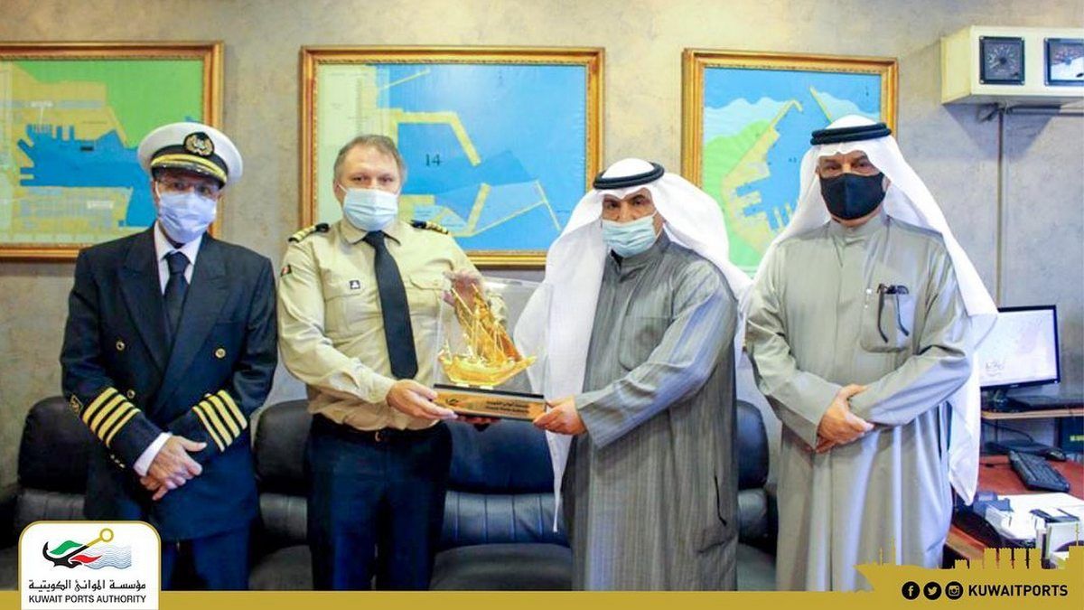 Капитан из Днепра спас от гибели троих рыбаков в Кувейте