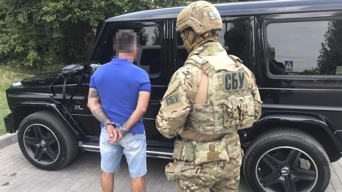 В Днепропетровской области задержали опасную группировку, которая "выбивала" долги с бизнесменов